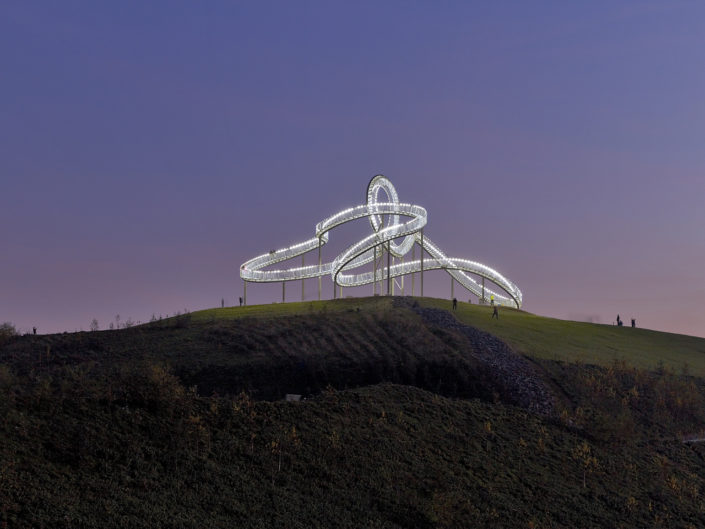 Tiger & Turtle Magic Mountain, Duisburg von Guido Erbring || Architekturfotograf und Drohnenfotograf mit Basis in Köln, Deutschland || Architectural Photography || Portfolio of the german Architectural Photographer Cologne Germany.